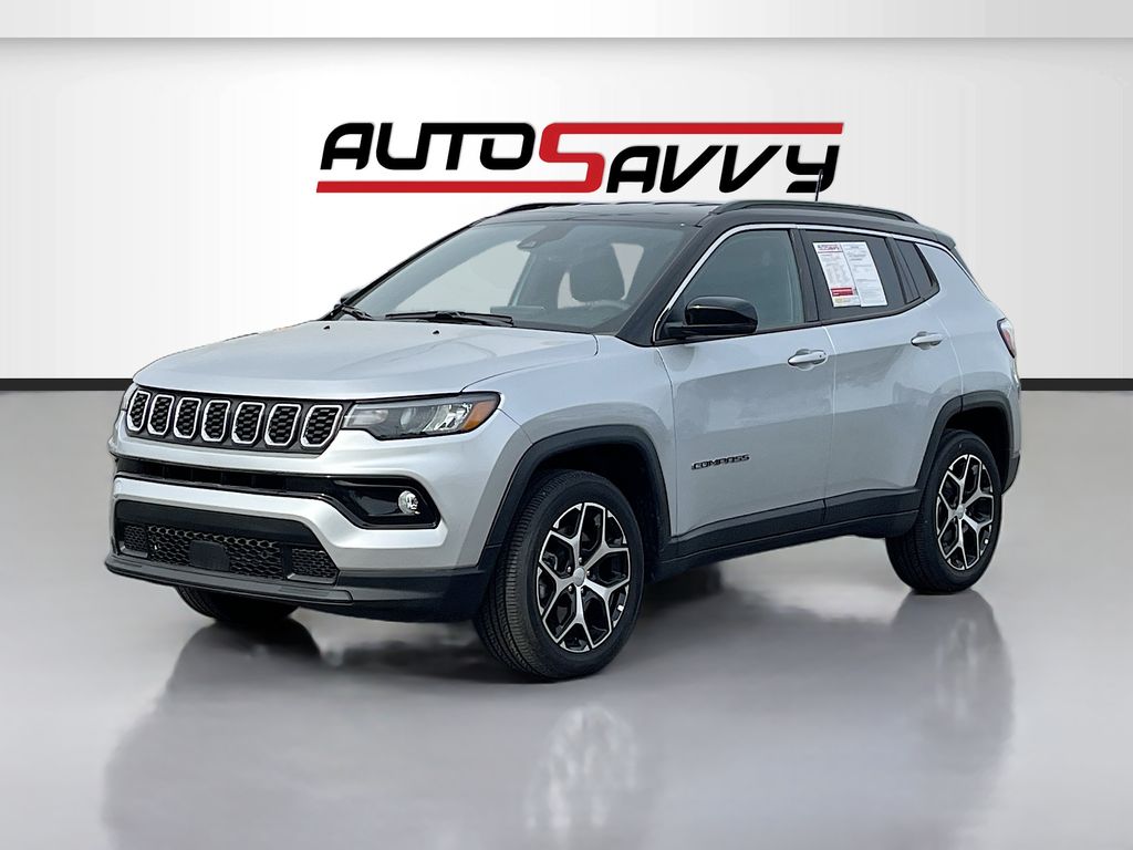 Used 2024 Silver Jeep Limited image 3