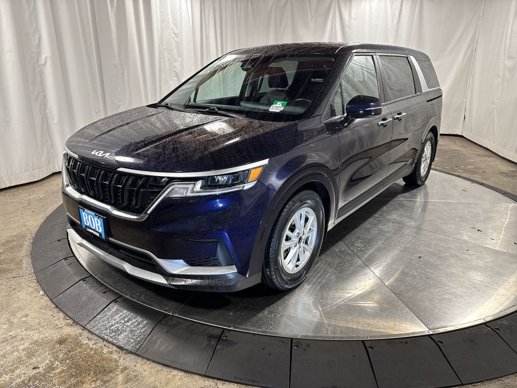 2022 Kia Carnival LXS