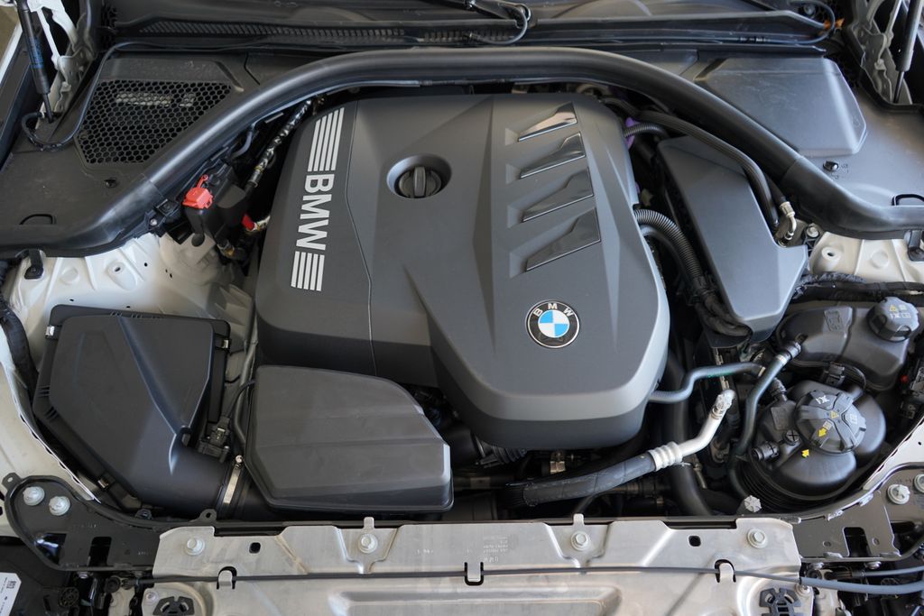 Thumbnail: 2025 BMW 3 Series - 21