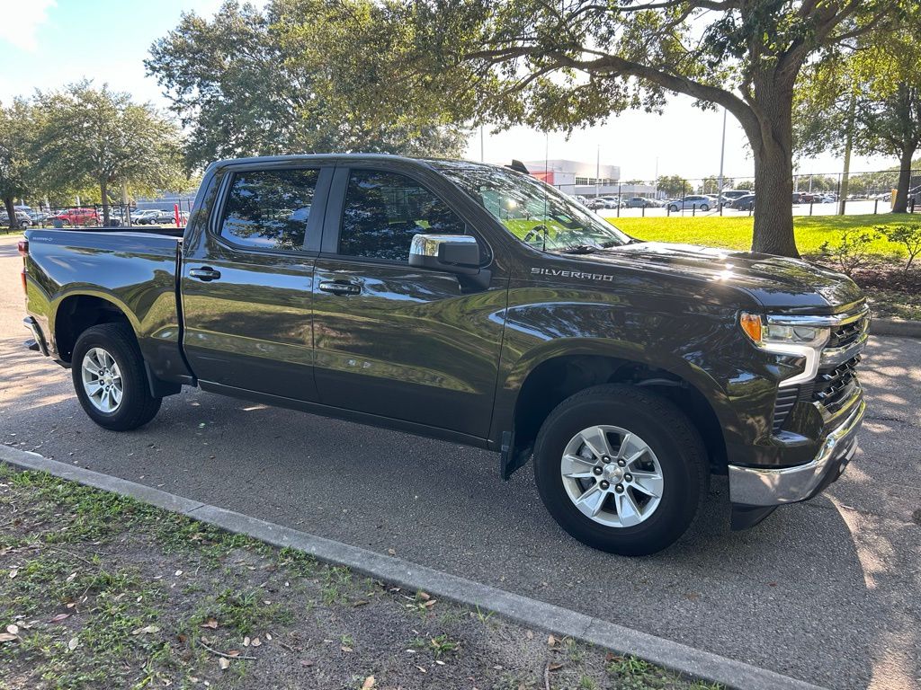 Thumbnail: 2023 Chevrolet Silverado 1500 - 7