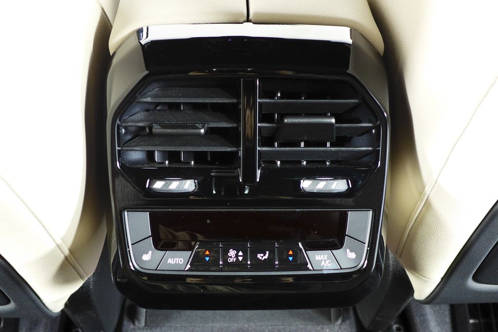 Thumbnail: 2023 BMW iX - 22