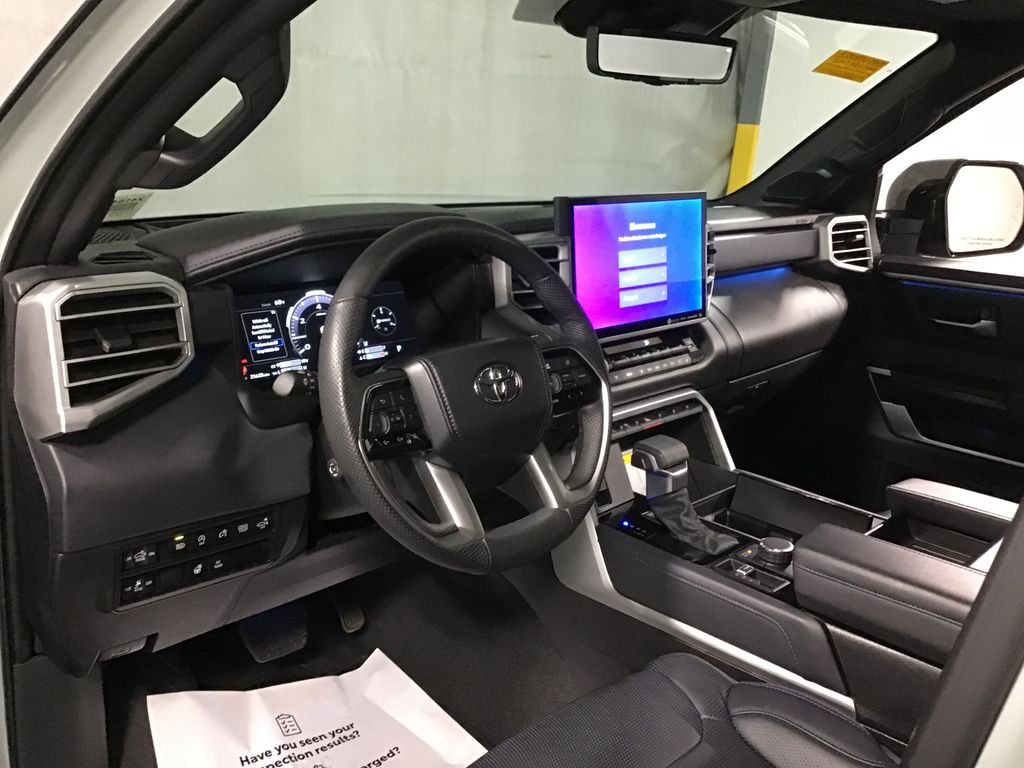 Thumbnail: 2024 Toyota Tundra - 11
