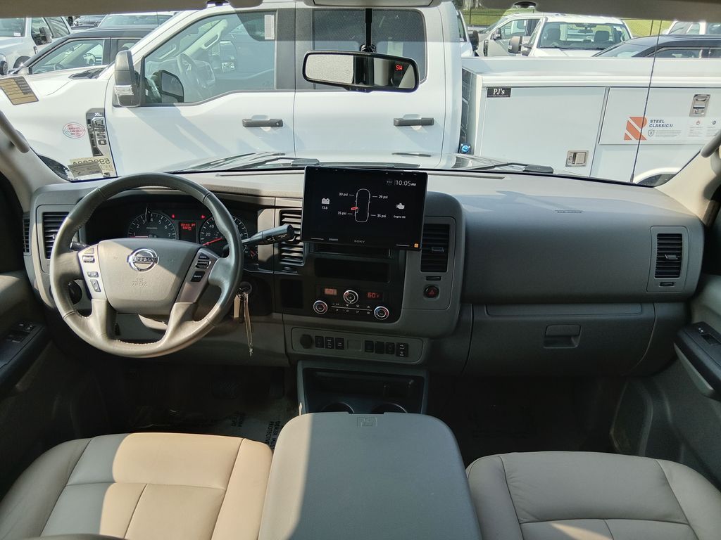 2018 Nissan NV Passenger NV3500 HD SL V8