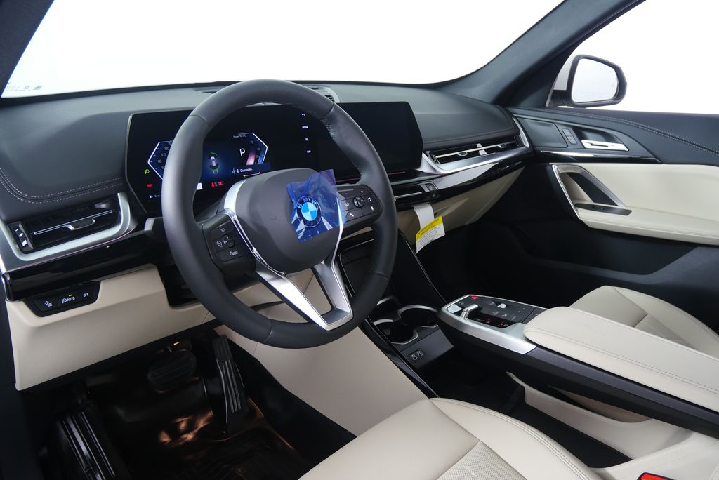 Thumbnail: 2025 BMW X1 - 12