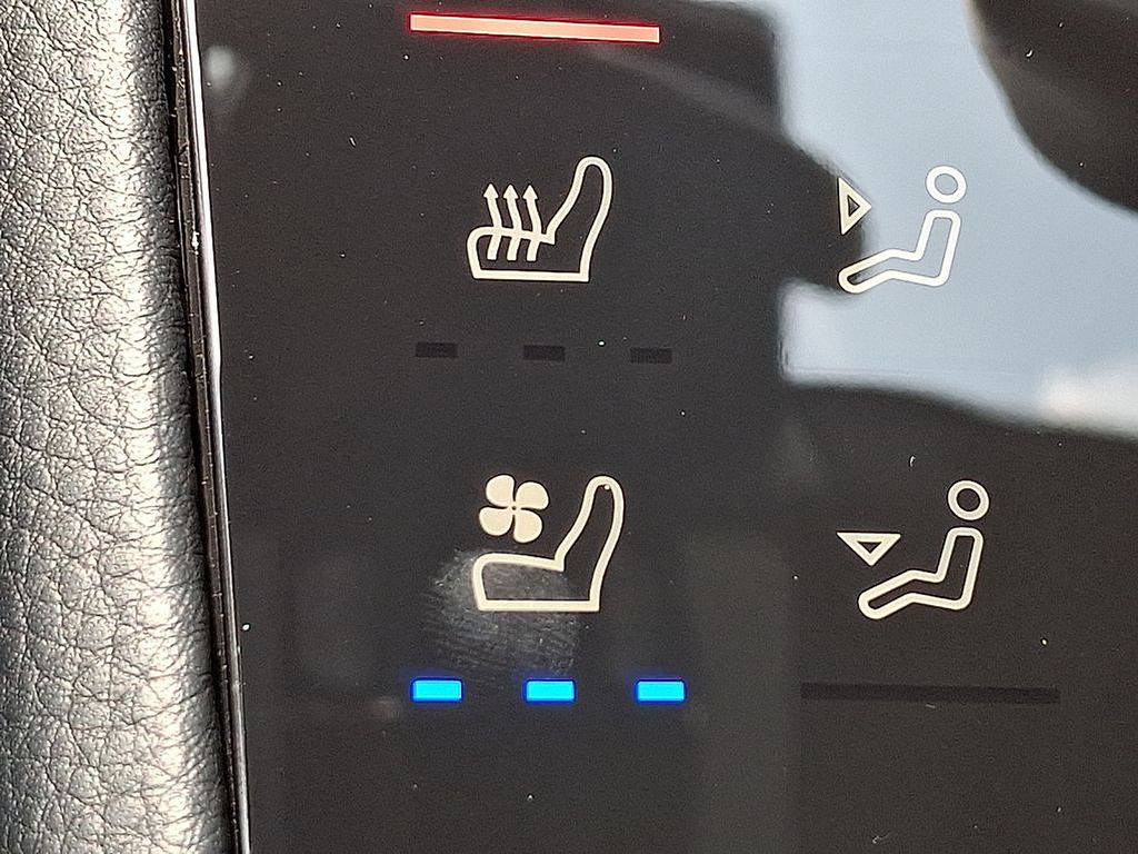 Thumbnail: 2025 Porsche Macan - 22