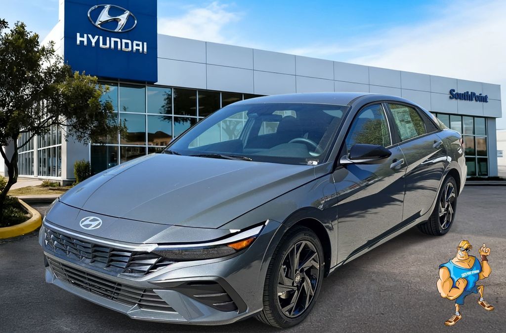 Gray 2026 Hyundai Elantra Sedan Front-Wheel Drive Continuously Variable Transmission