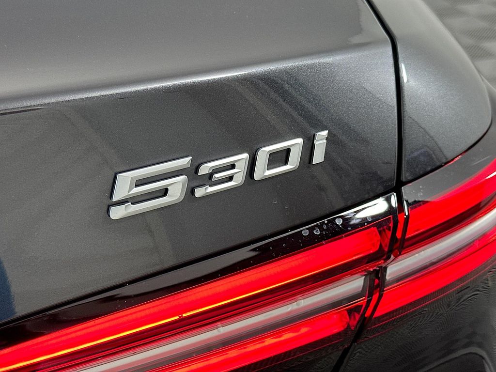 2024 BMW 5 Series 530i 22
