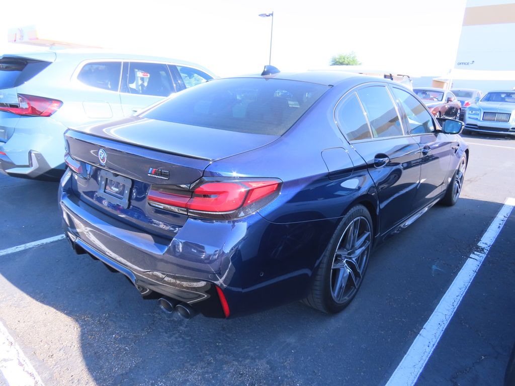 Thumbnail: 2023 BMW M5 - 4
