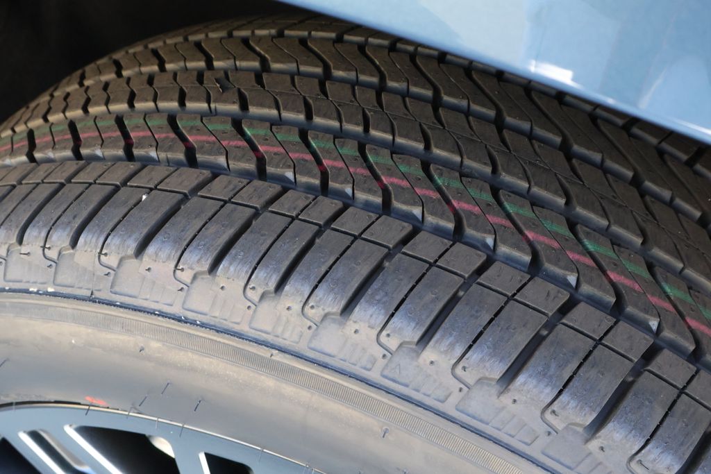 Thumbnail: 2025 Chevrolet Suburban - 12