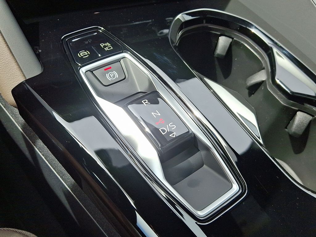 Thumbnail: 2025 Audi Q5 - 7