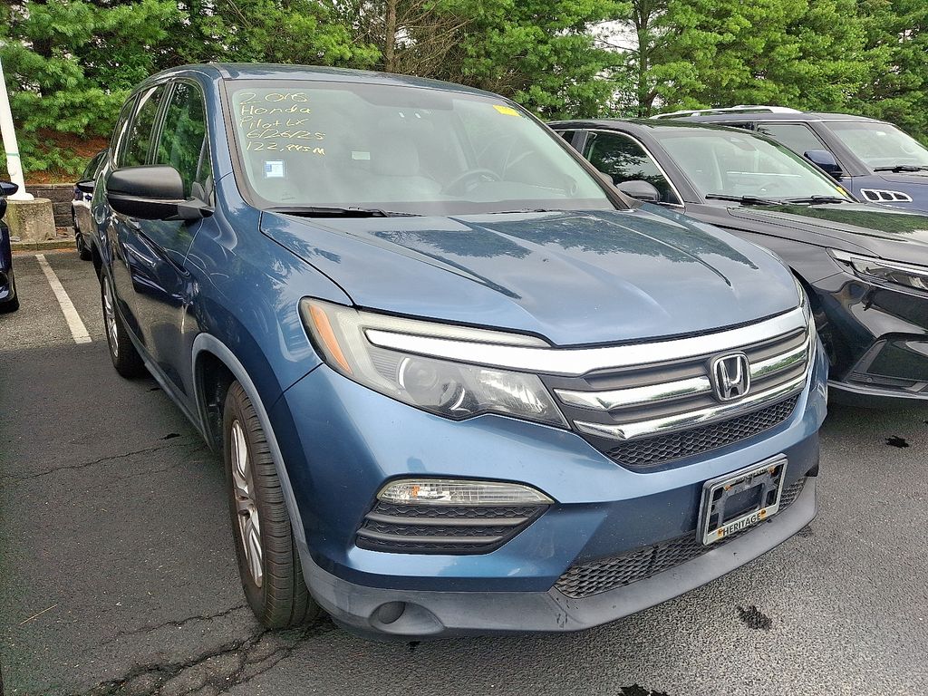 Thumbnail: 2016 Honda Pilot - 3