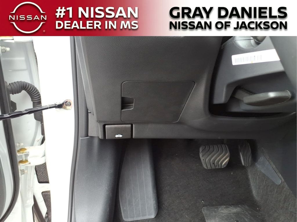 Used 2025 Nissan Kicks SUV