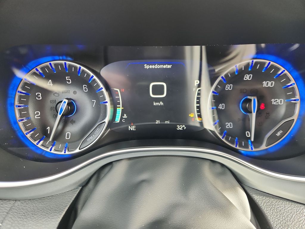 2026 Chrysler Pacifica Limited - Photo 15