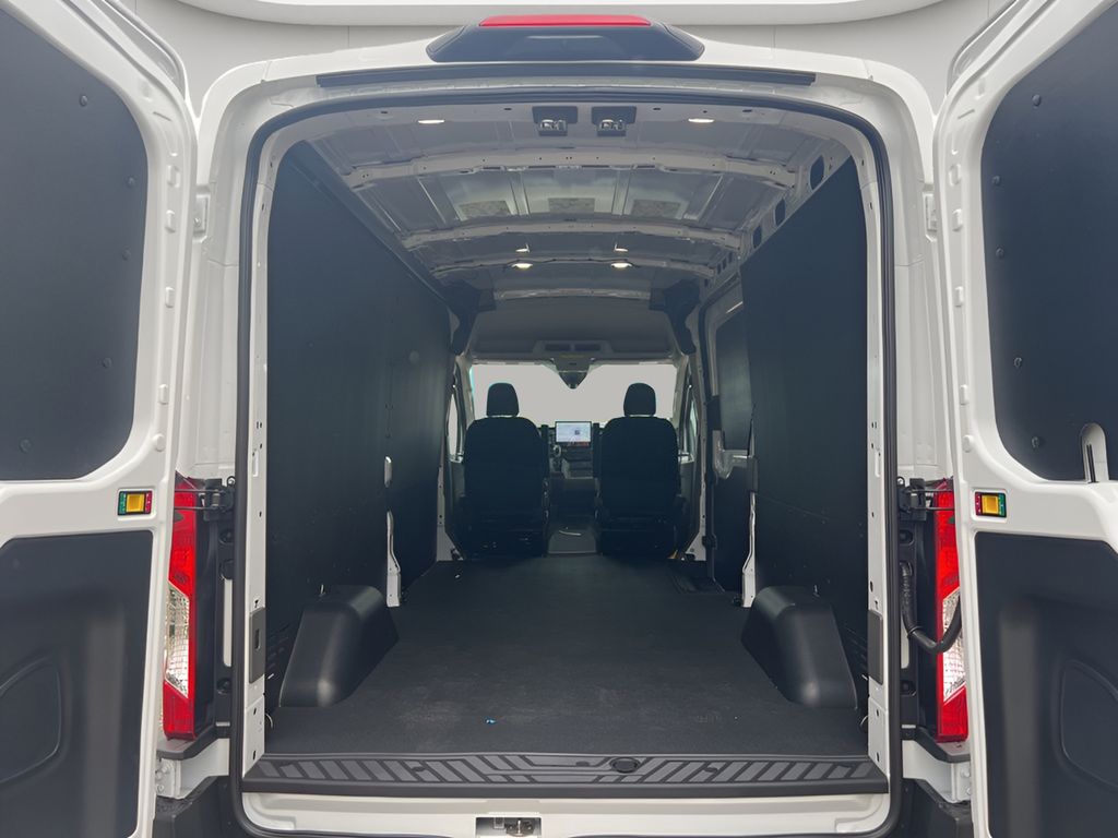 2025 Ford Transit-250