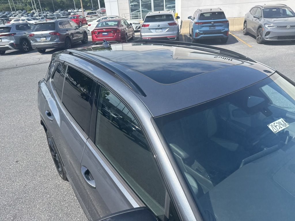 2025 Volkswagen Tiguan 2.0T SE R-Line Black - 5