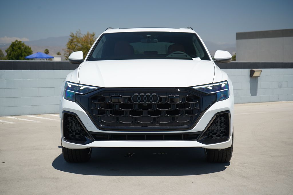 Thumbnail: 2026 Audi Q8 - 5