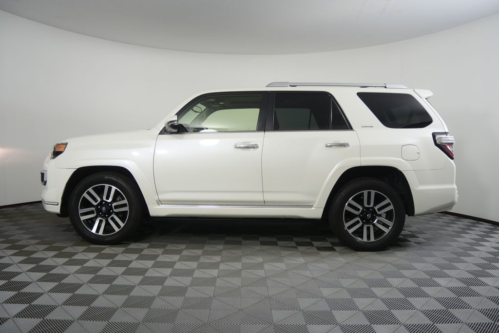 Thumbnail: 2018 Toyota 4Runner - 6
