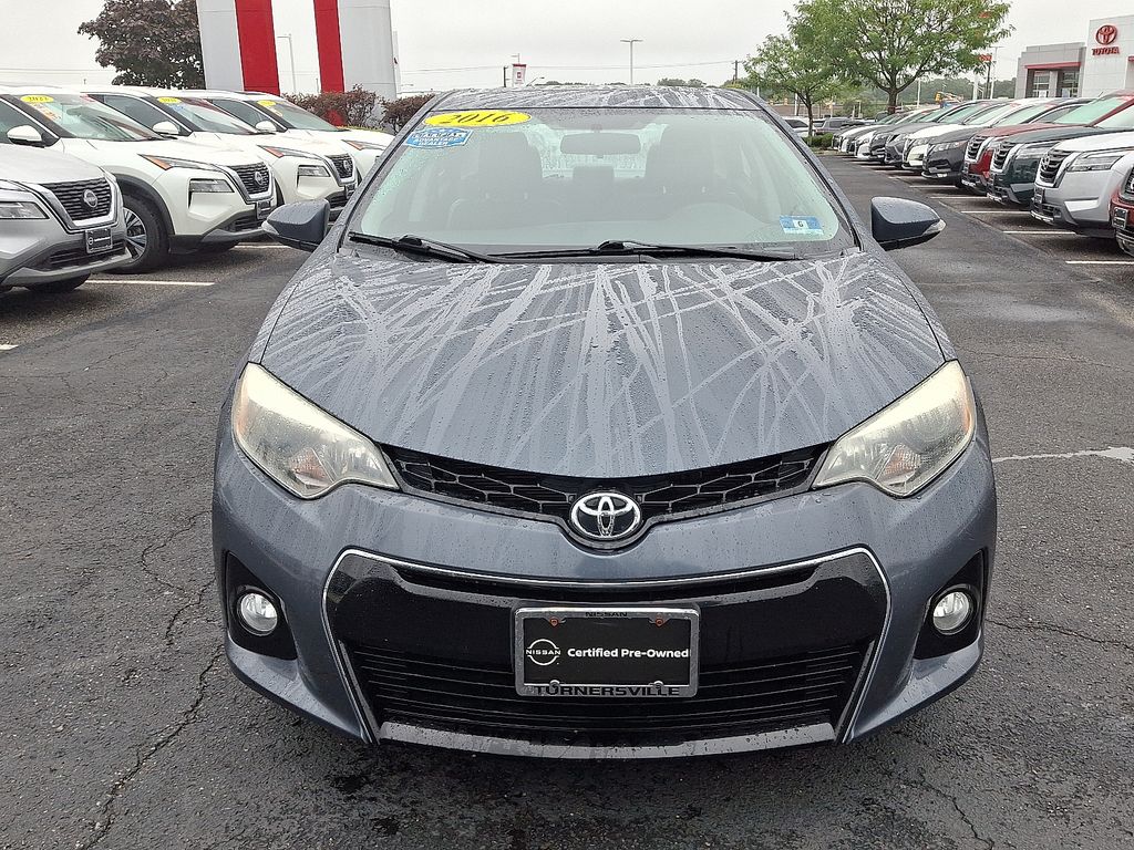 Thumbnail: 2016 Toyota Corolla - 2