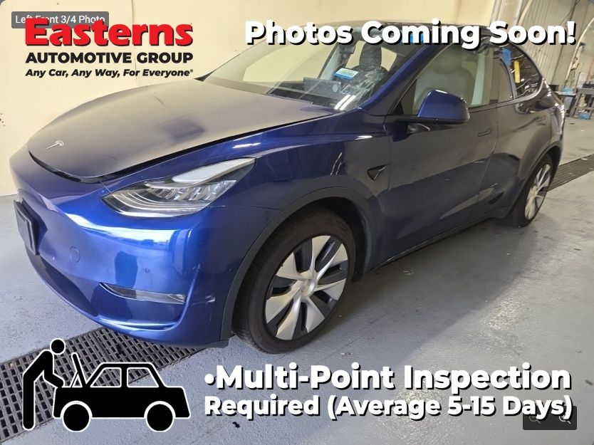 2022 Tesla Model Y Long Range Dual Motor All-Wheel Drive's photo