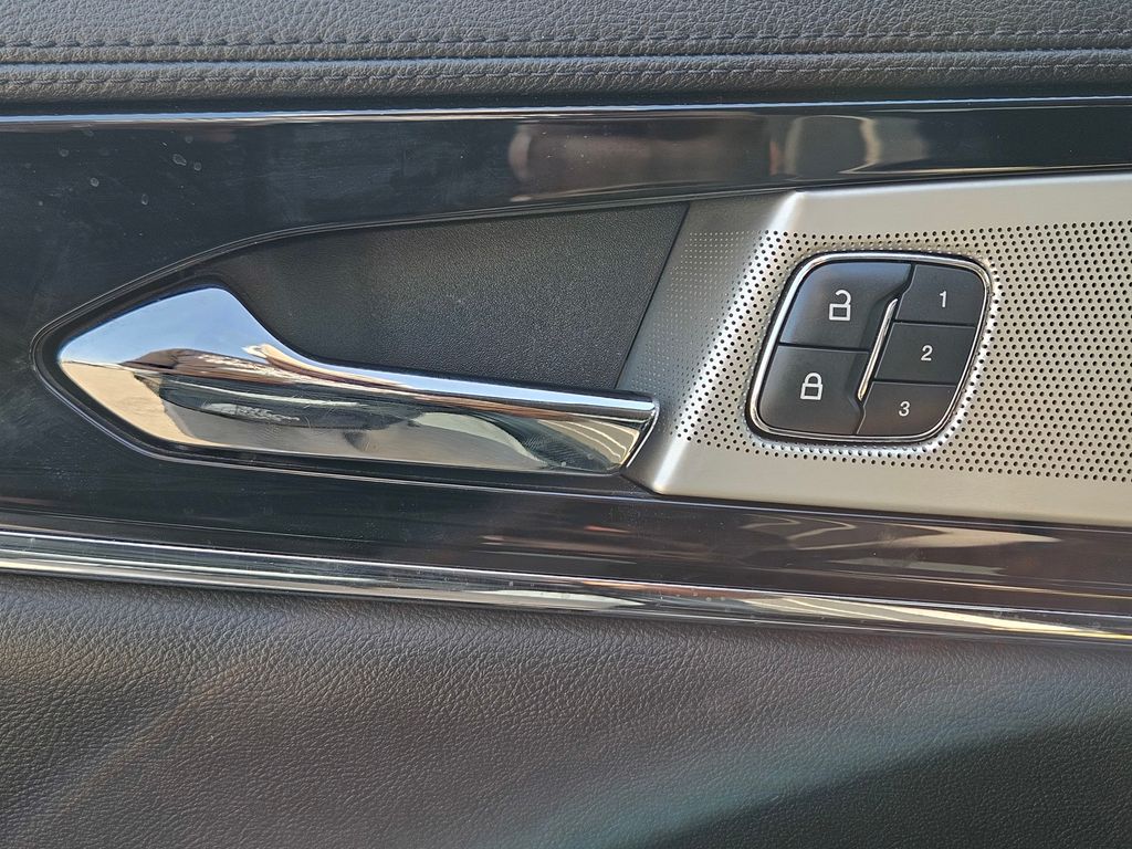 Used Car 2022 Lincoln Nautilus  Reserve For Sale Under $35,000 In San Marcos, Texas