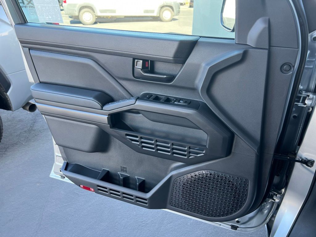 2025 Toyota Tacoma SR5 Double Cab photo 21