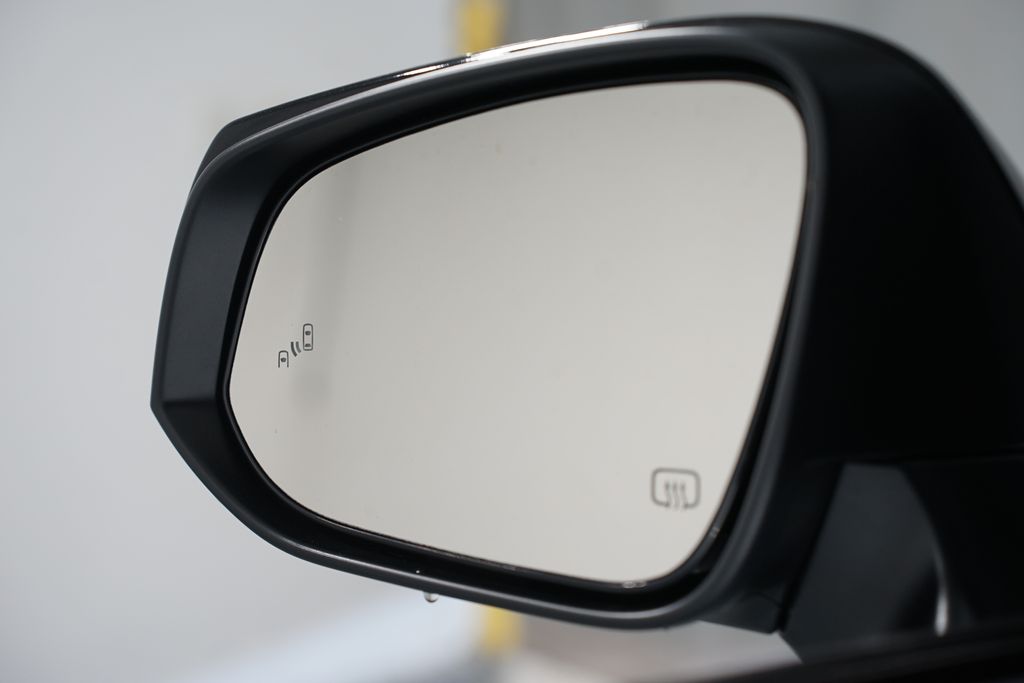 Thumbnail: 2026 Toyota Corolla Cross - 25