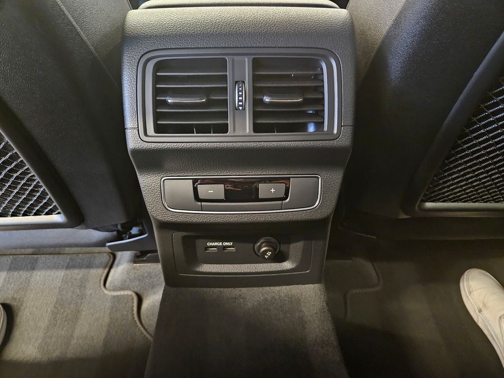 2023 Audi Q5 45 S line Premium