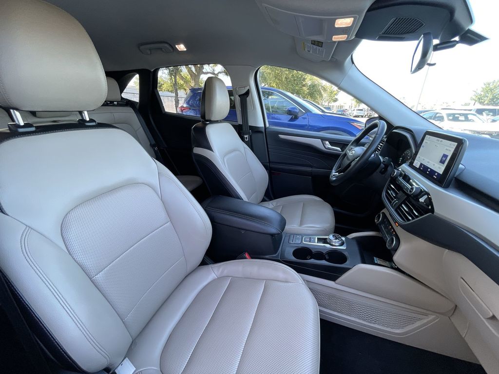 Used 2022 Ford Escape SUV