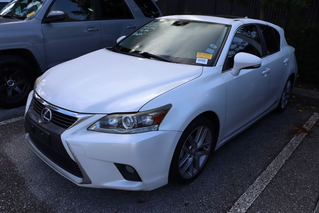 Thumbnail: 2015 Lexus CT - 2