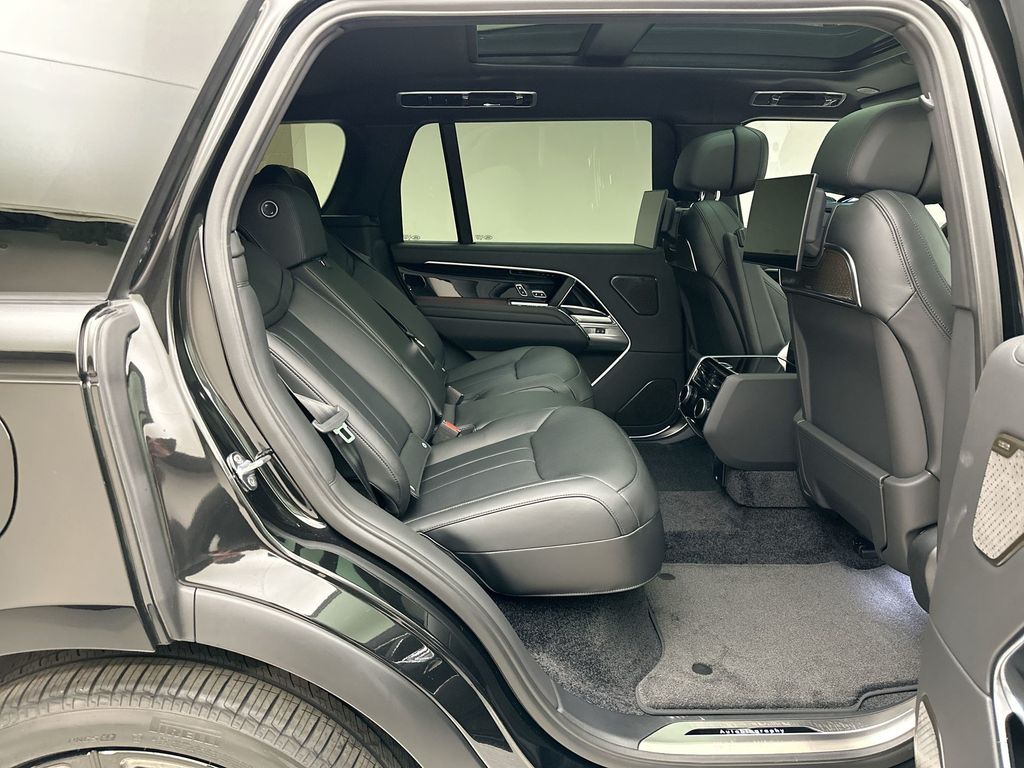 Thumbnail: 2026 Land Rover Range Rover - 15