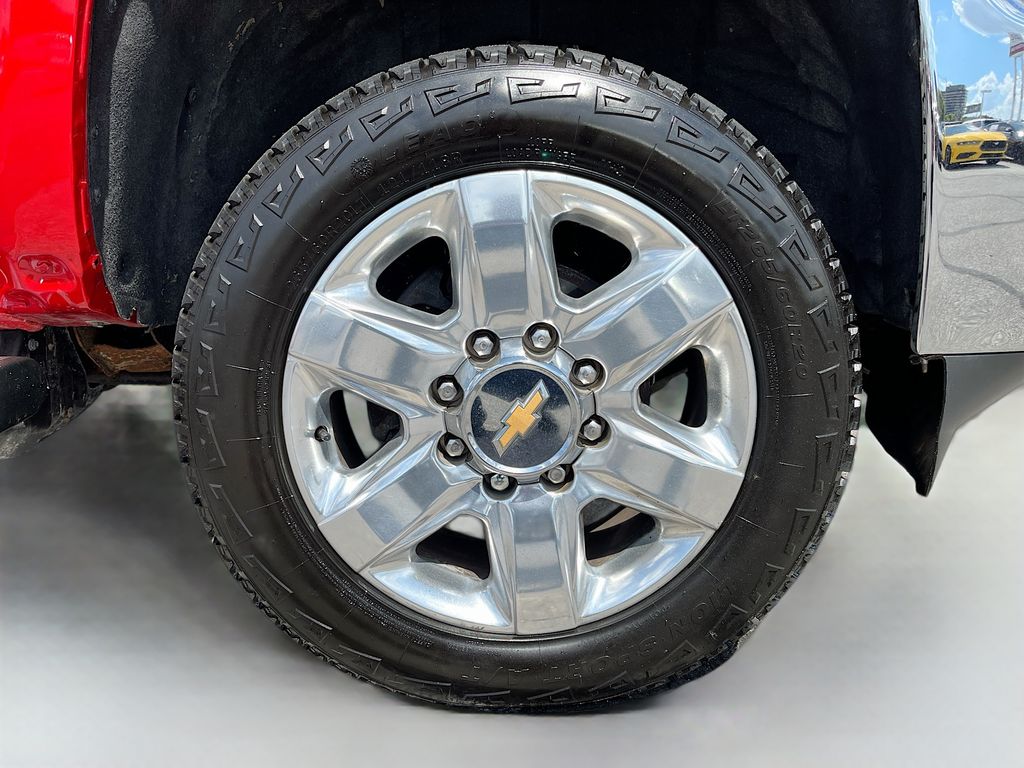 Used 2019 Red Hot Chevrolet LTZ image 31