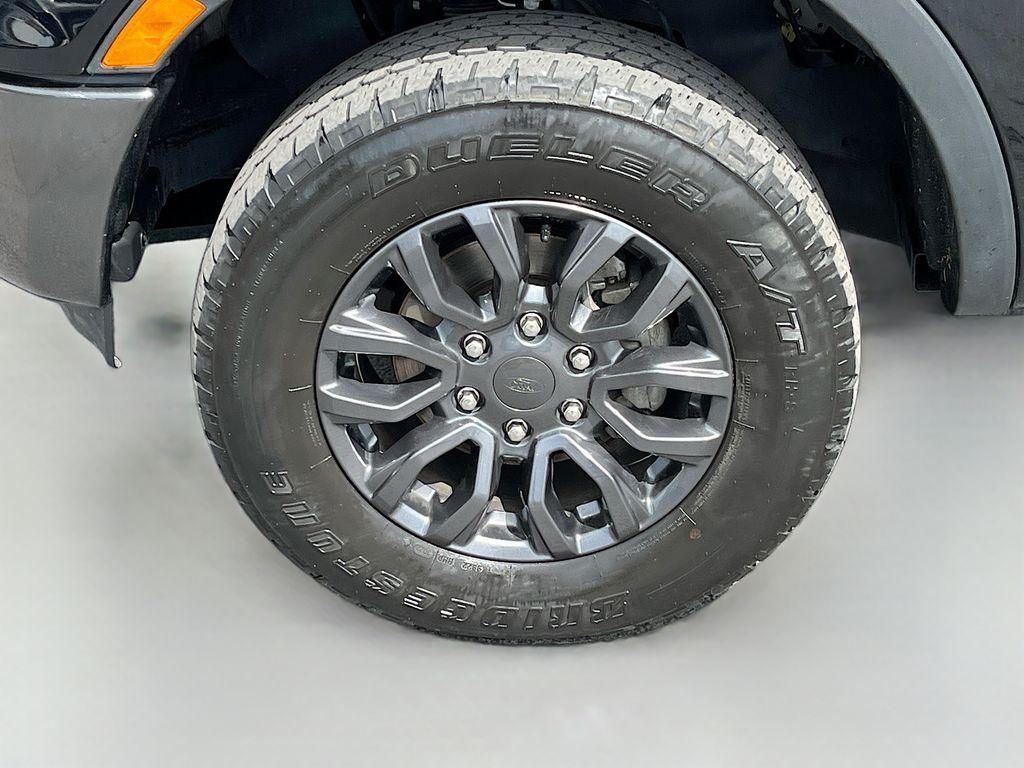 Used 2022 Shadow Black Ford XLT image 29
