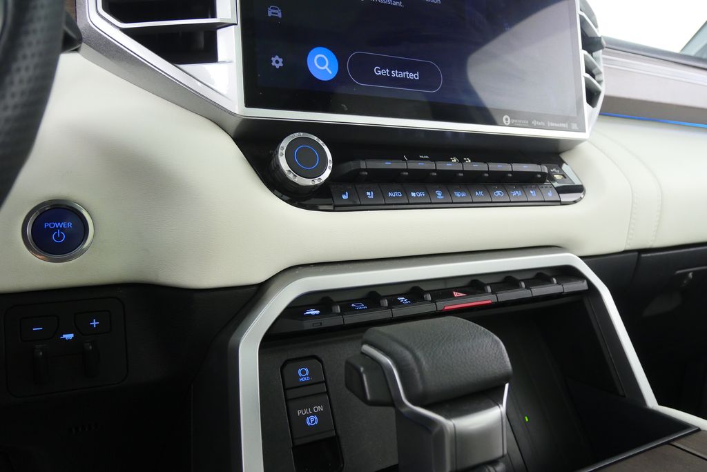 Thumbnail: 2023 Toyota Sequoia - 29