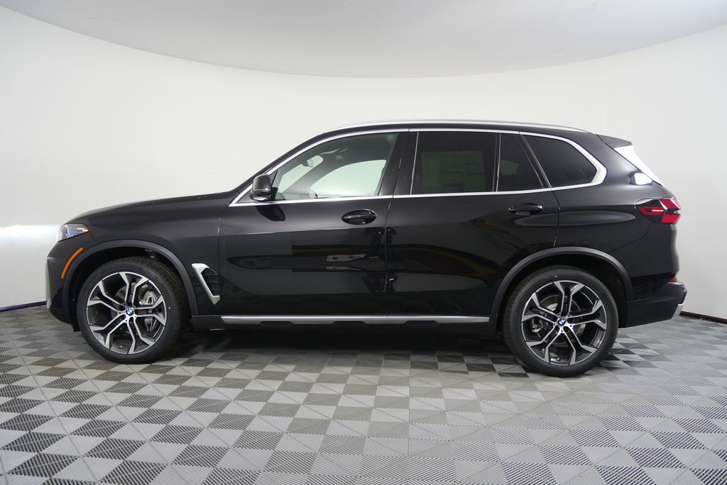 Thumbnail: 2026 BMW X5 - 6