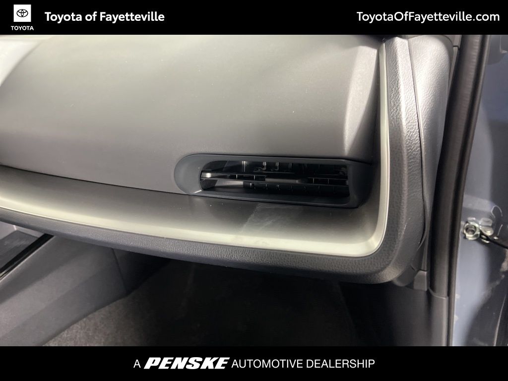 Thumbnail: 2024 Toyota Prius - 18