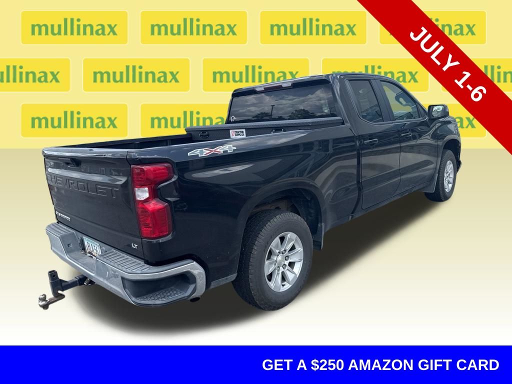 Used 2020 Black Chevrolet LT image 5