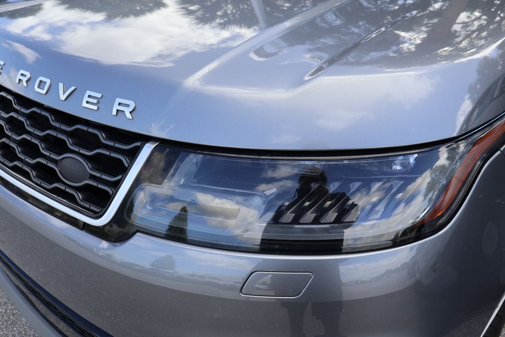 Thumbnail: 2020 Land Rover Range Rover Sport - 3