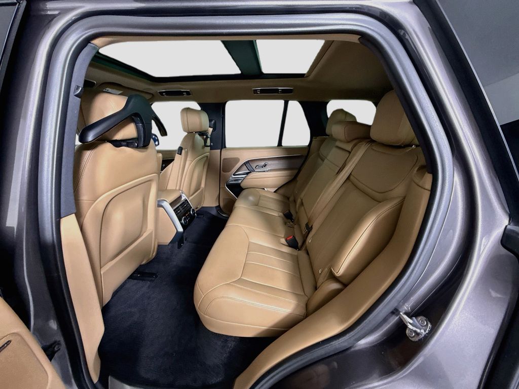 Thumbnail: 2025 Land Rover Range Rover - 21