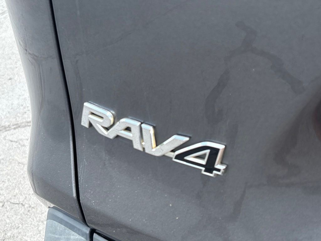 Used 2021 Toyota RAV4 SUV