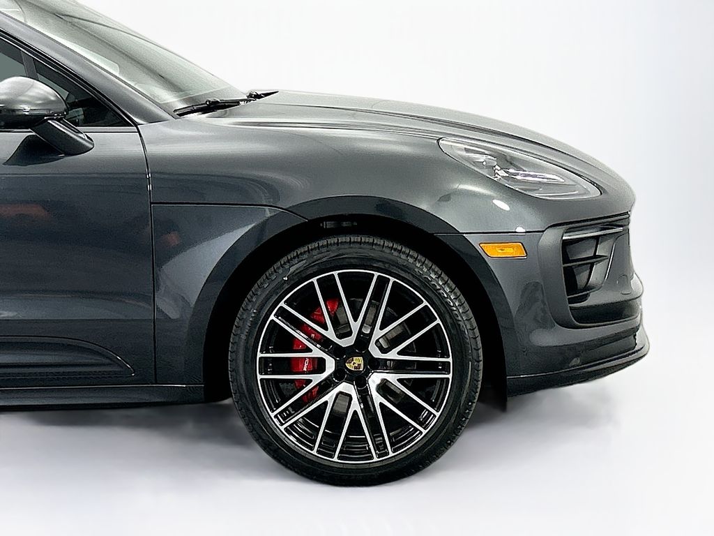 Thumbnail: 2026 Porsche Macan - 11