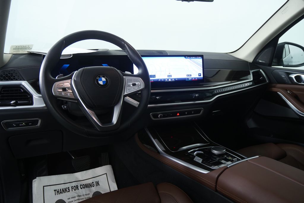Thumbnail: 2025 BMW X7 - 17