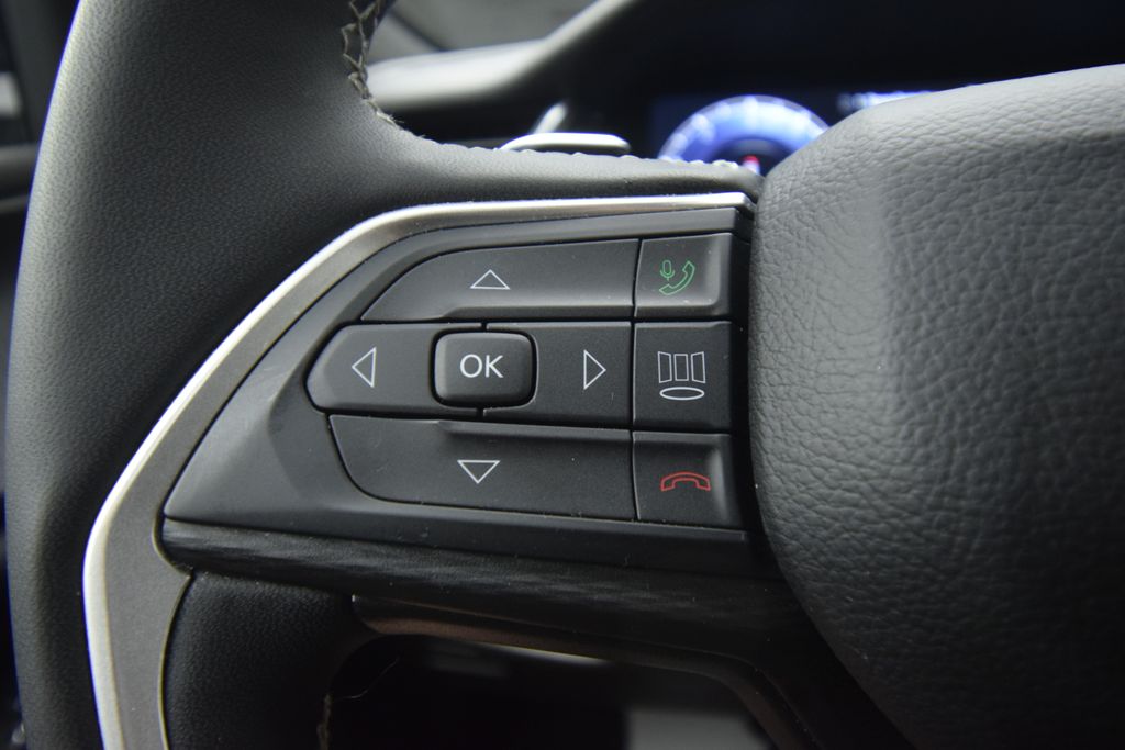 used 2024 Jeep Grand Cherokee car, priced at $32,000