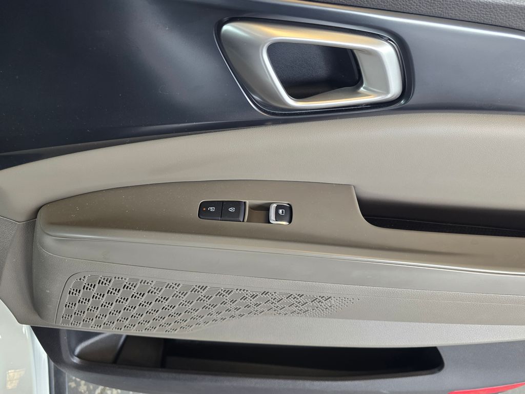 Thumbnail: 2025 Kia Carnival - 28