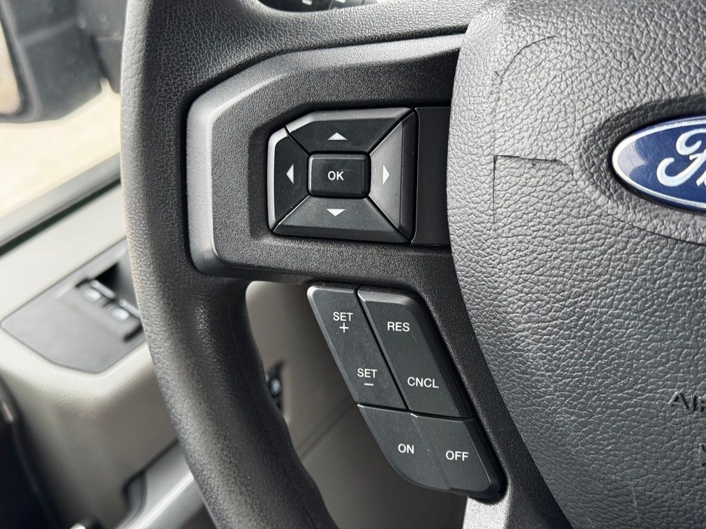 2019 Ford F-150 XLT photo
