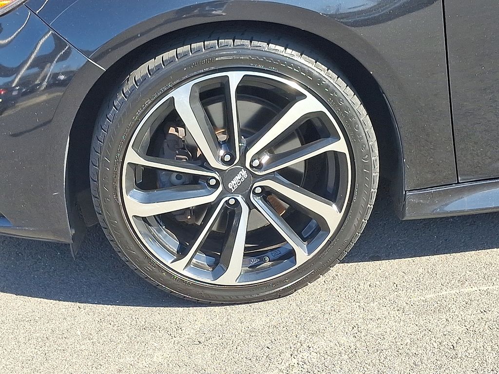 Thumbnail: 2013 Ford Focus - 8