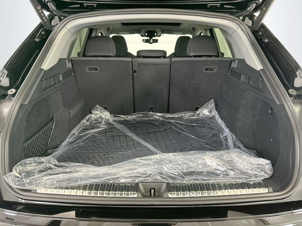 Thumbnail: 2026 Audi Q5 - 27