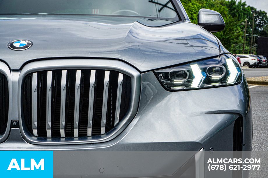 Used 2024 Gray BMW sDrive40i image 12