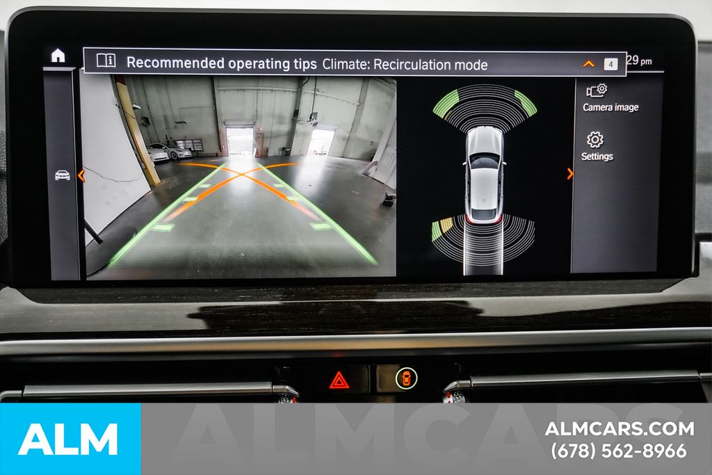 Used 2025 Black BMW xDrive30i image 37