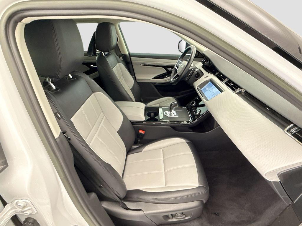 Thumbnail: 2023 Land Rover Range Rover Evoque - 19