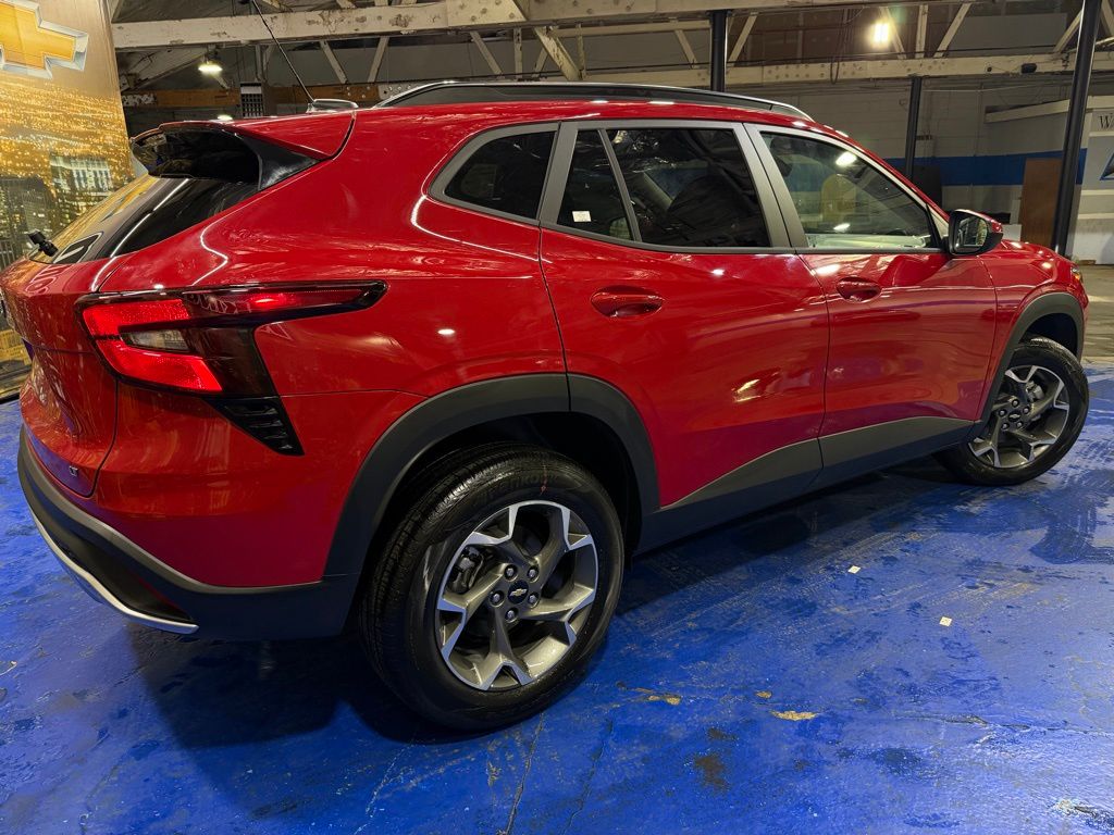 View vehicle photo 3